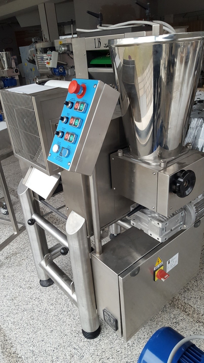 Macchina per cappelletti usata RCK160 LB Italia