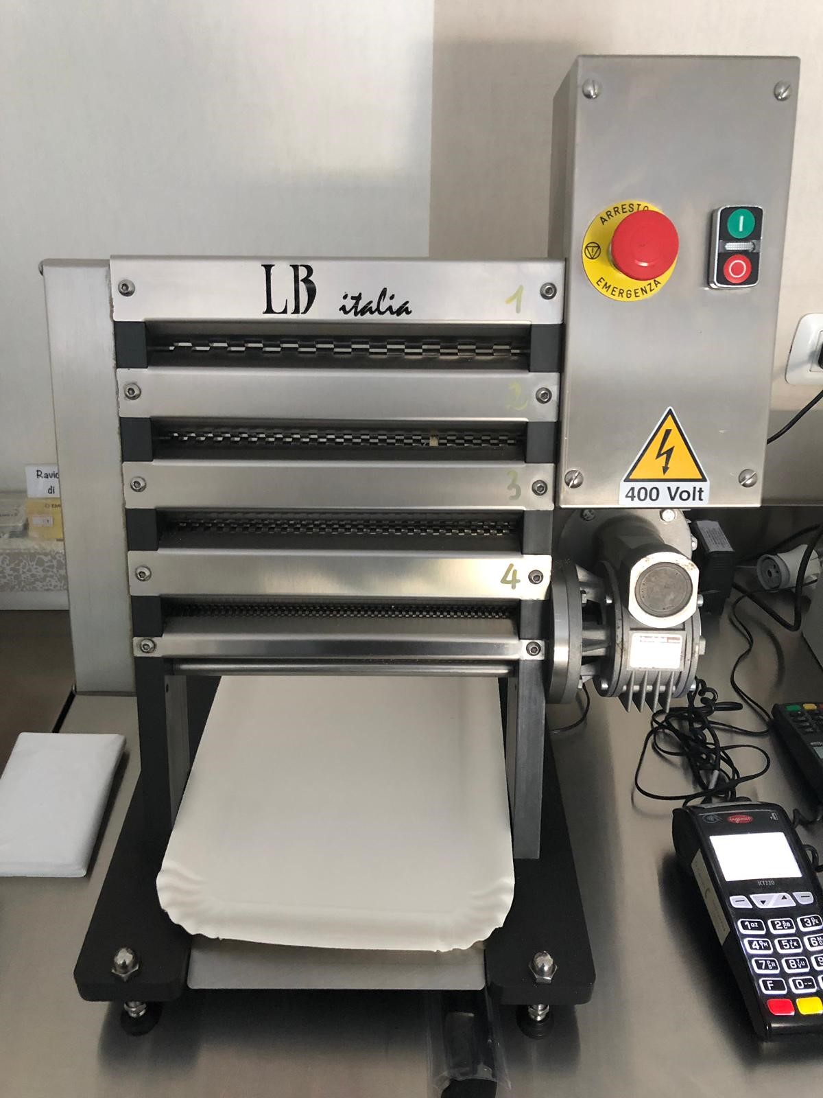Tagliasfoglia da banco usata LB Italia